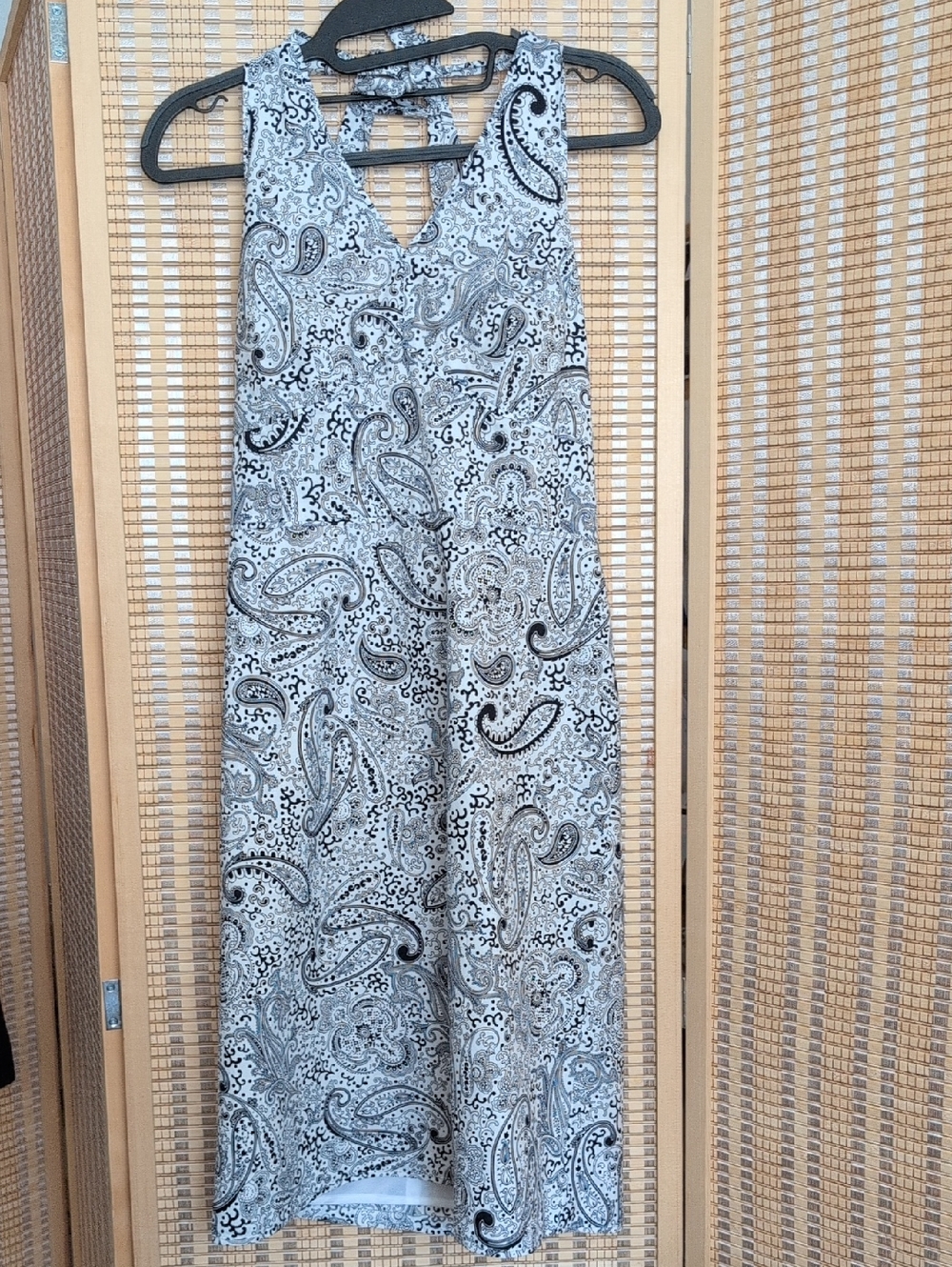 Ann Taylor Petite Black Paisley Midi Dress — Sleek A-Line Midi
